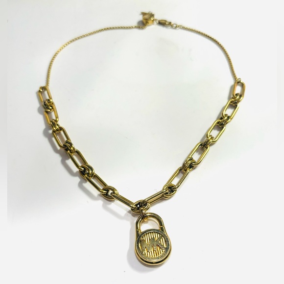 MICHAEL KORS Women’s Gold Tone Logo Padlock Pendant Chunky Chain Link Necklace - Picture 1 of 7